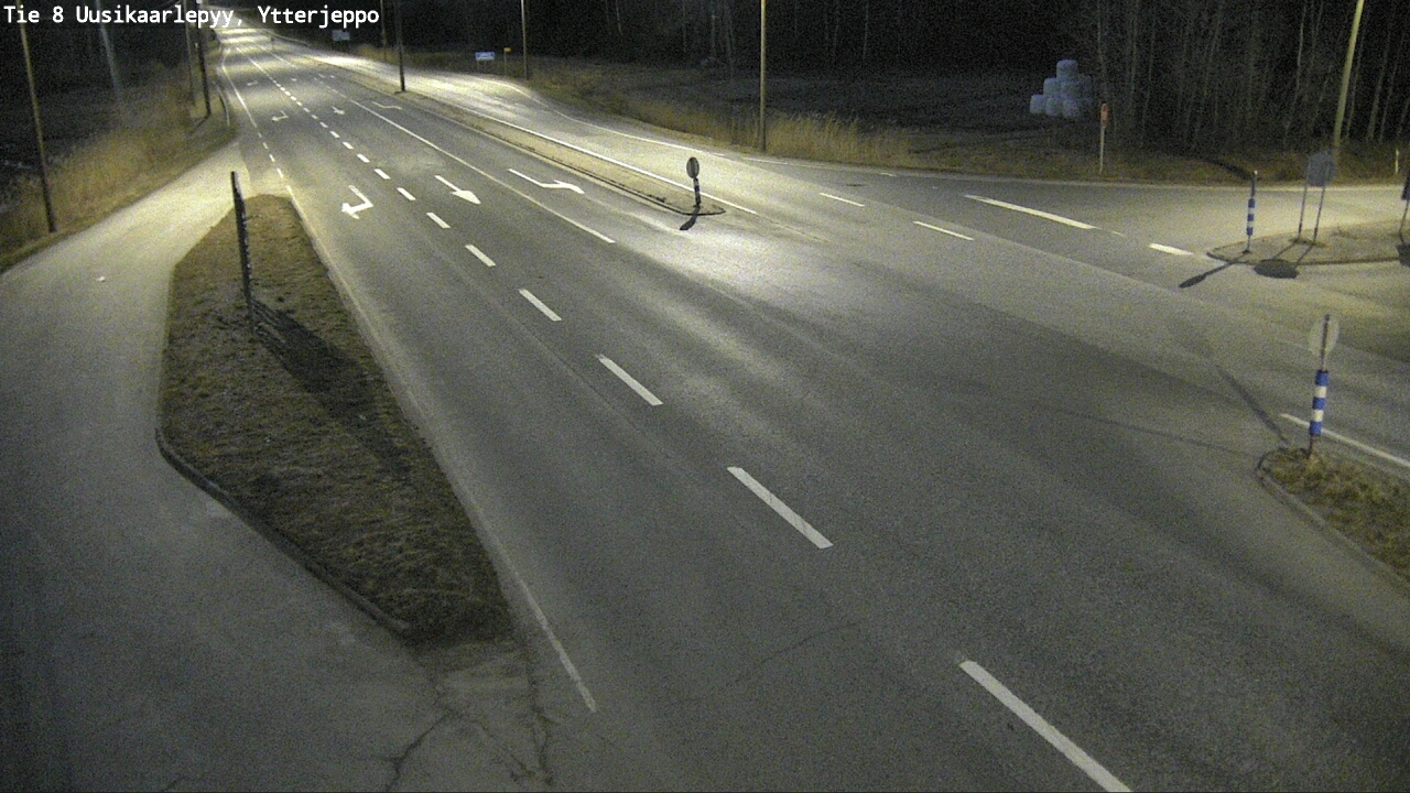 Weather Camera Image Road 8 Uusikaarlepyy, Ytterjeppo, Uusikaarlepyy, Pohjanmaa