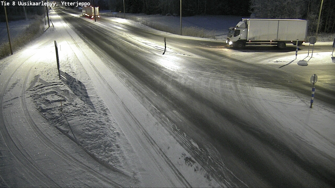 Kelikamerat Kuva Tie 8 Uusikaarlepyy, Ytterjeppo, Uusikaarlepyy, Pohjanmaa