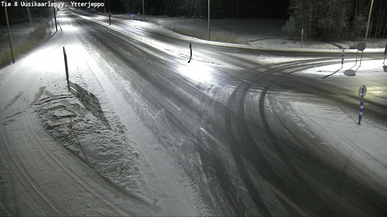 Kelikamerat Kuva Tie 8 Uusikaarlepyy, Ytterjeppo, Uusikaarlepyy, Pohjanmaa