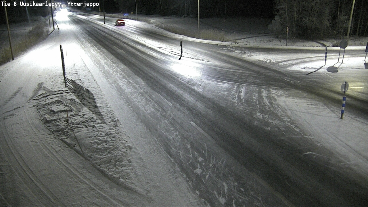 Kelikamerat Kuva Tie 8 Uusikaarlepyy, Ytterjeppo, Uusikaarlepyy, Pohjanmaa