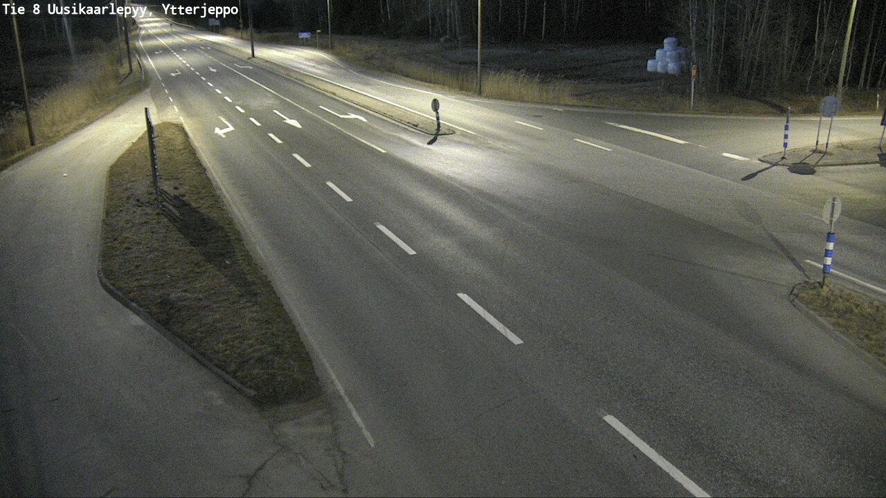 Kelikamerat Kuva Tie 8 Uusikaarlepyy, Ytterjeppo, Uusikaarlepyy, Pohjanmaa
