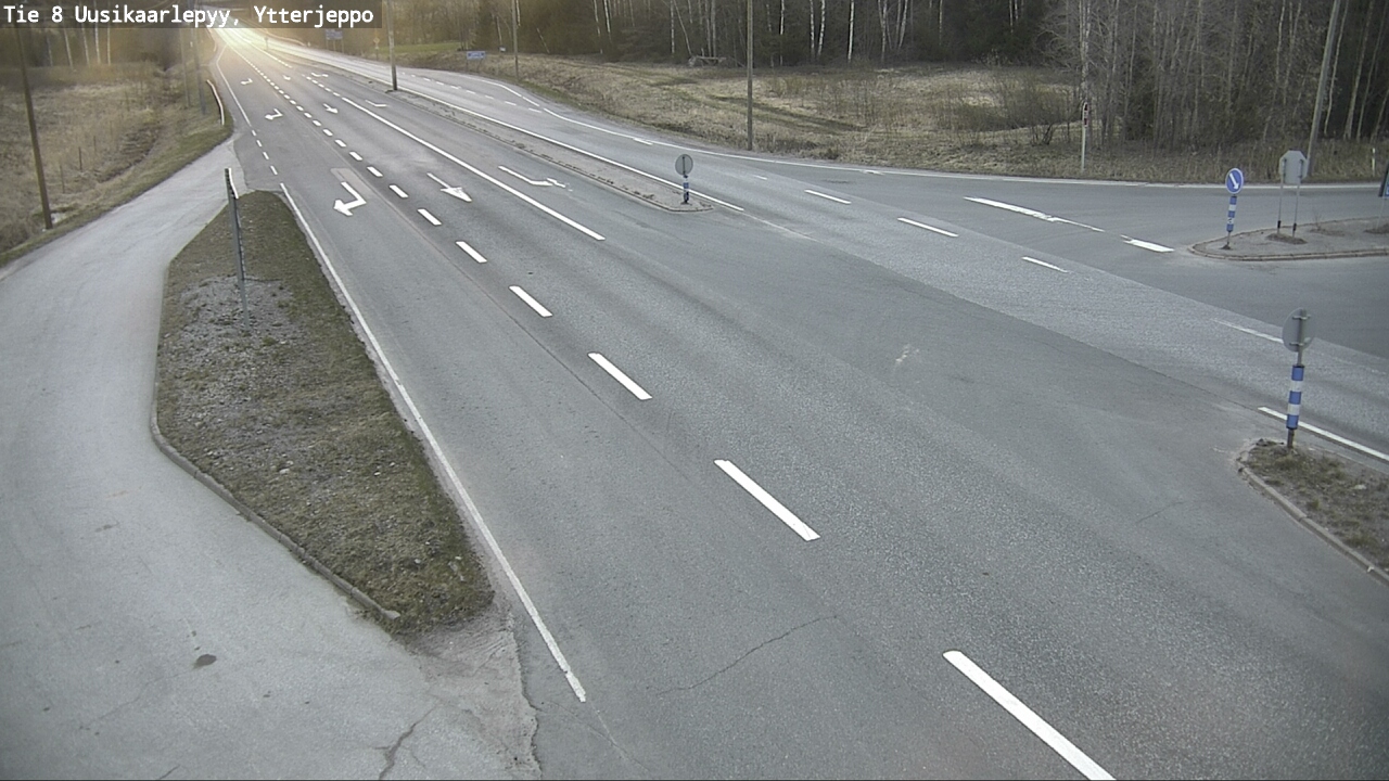 Weather Camera Image Road 8 Uusikaarlepyy, Ytterjeppo, Uusikaarlepyy, Pohjanmaa
