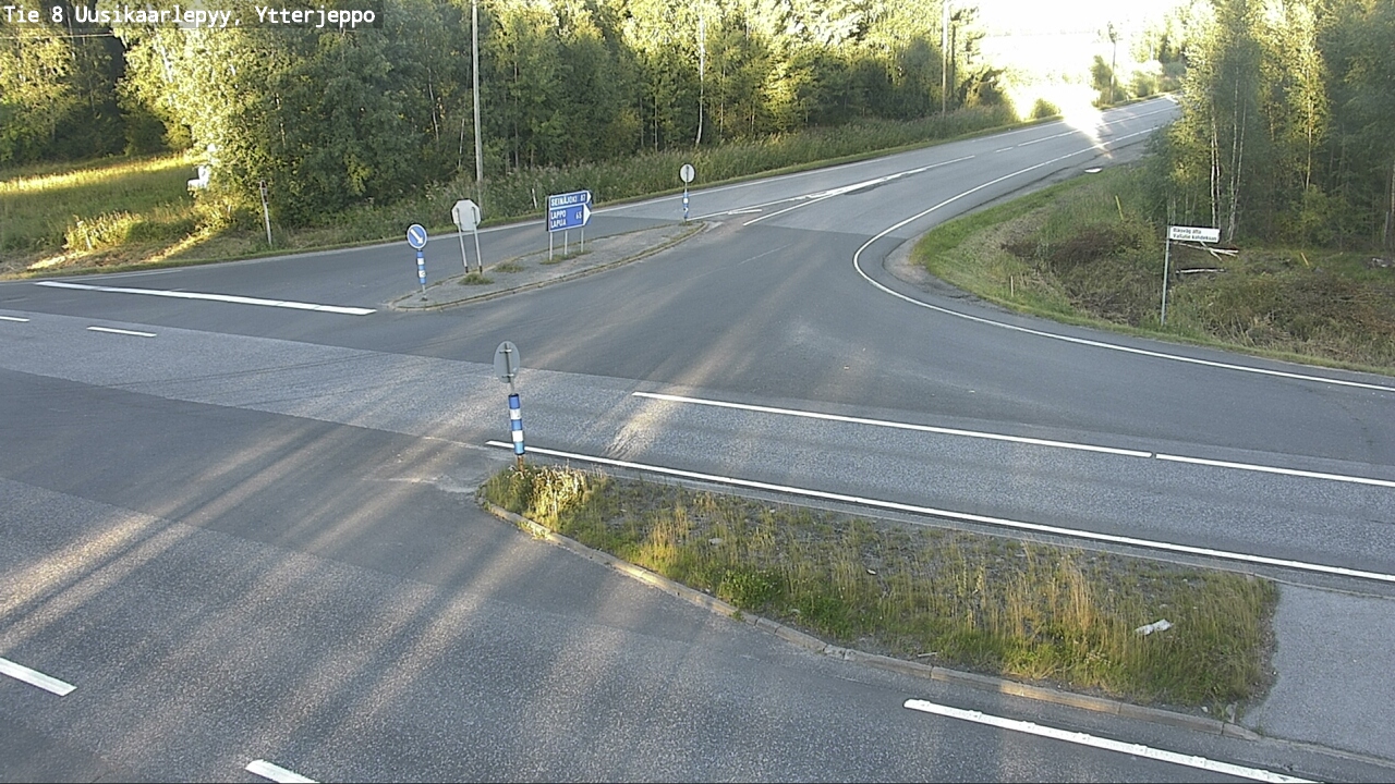 Kelikamerat Kuva Tie 8 Uusikaarlepyy, Ytterjeppo, Uusikaarlepyy, Pohjanmaa
