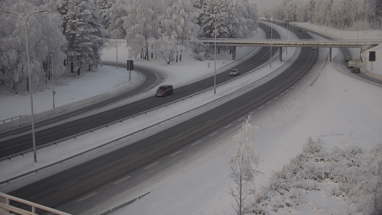 Weather Camera Image Väg 4 Uleåborg, Laanila, Oulu, Pohjois-Pohjanmaa