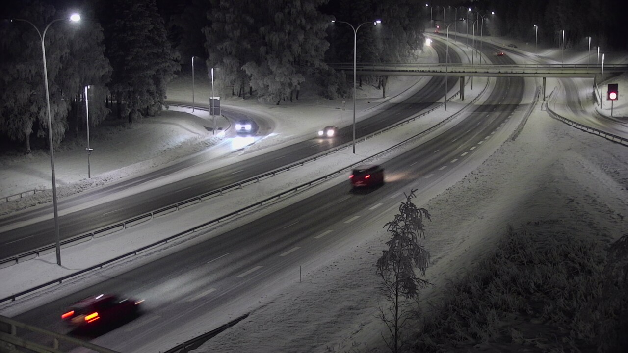 Weather Camera Image Väg 4 Uleåborg, Laanila, Oulu, Pohjois-Pohjanmaa