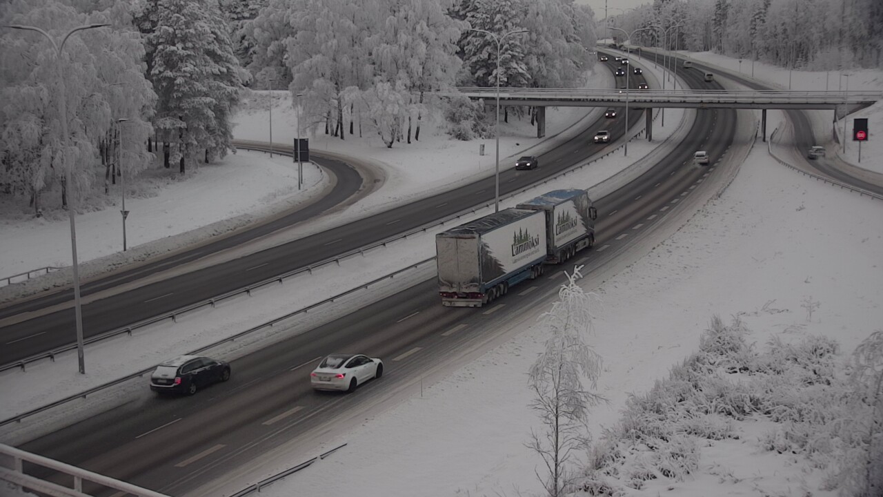 Weather Camera Image Väg 4 Uleåborg, Laanila, Oulu, Pohjois-Pohjanmaa