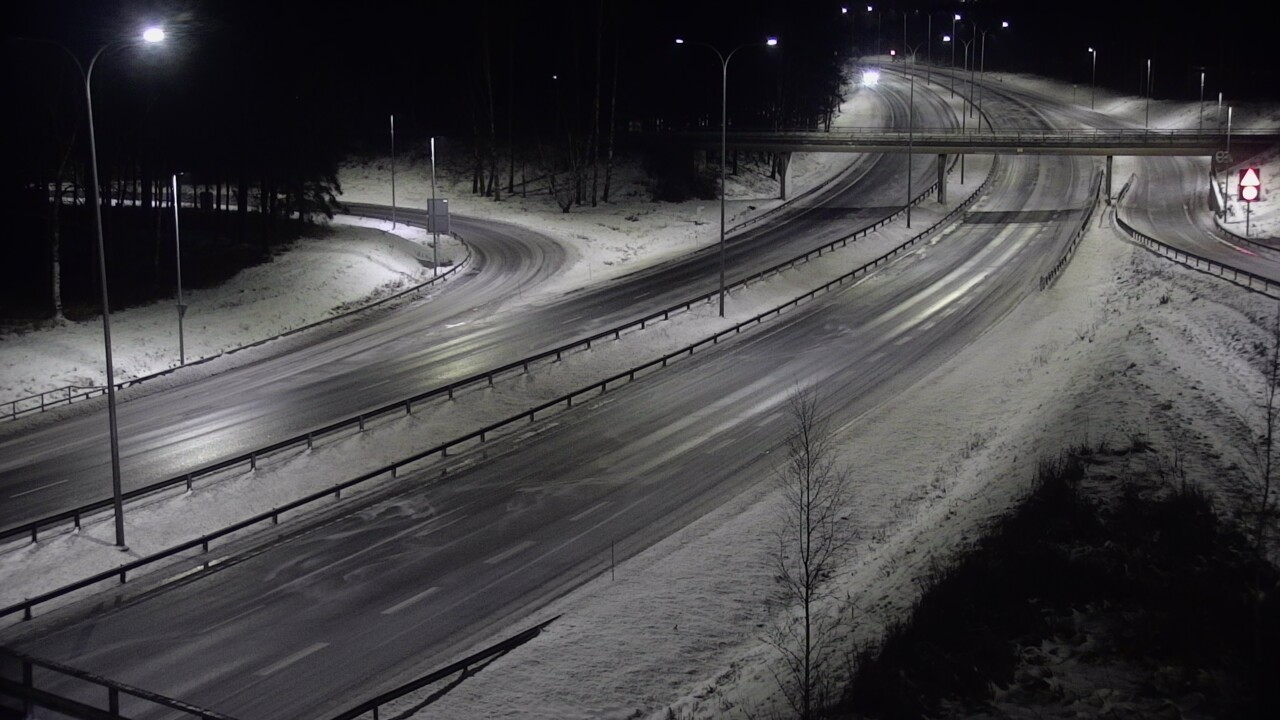 Weather Camera Image Väg 4 Uleåborg, Laanila, Oulu, Pohjois-Pohjanmaa