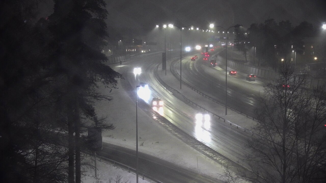 Weather Camera Image Väg 4 Uleåborg, Laanila, Oulu, Pohjois-Pohjanmaa