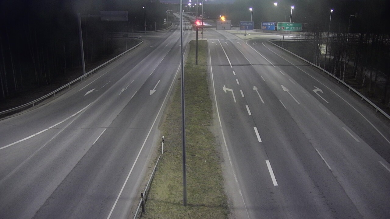 Weather Camera Image Väg 4 Uleåborg, Laanila, Oulu, Pohjois-Pohjanmaa