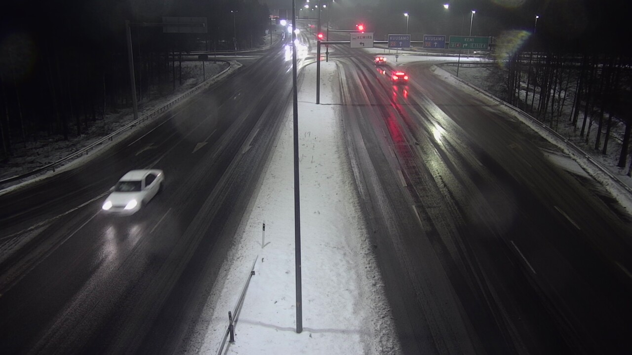 Weather Camera Image Väg 4 Uleåborg, Laanila, Oulu, Pohjois-Pohjanmaa