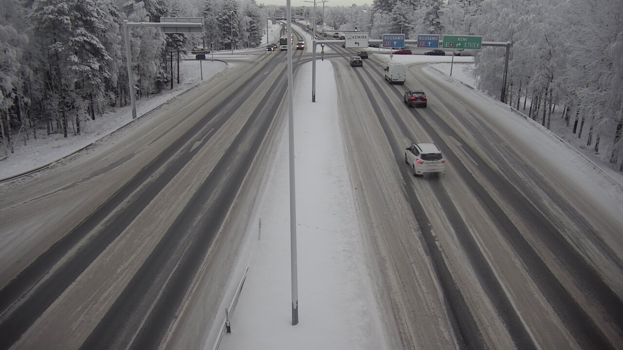 Weather Camera Image Väg 4 Uleåborg, Laanila, Oulu, Pohjois-Pohjanmaa