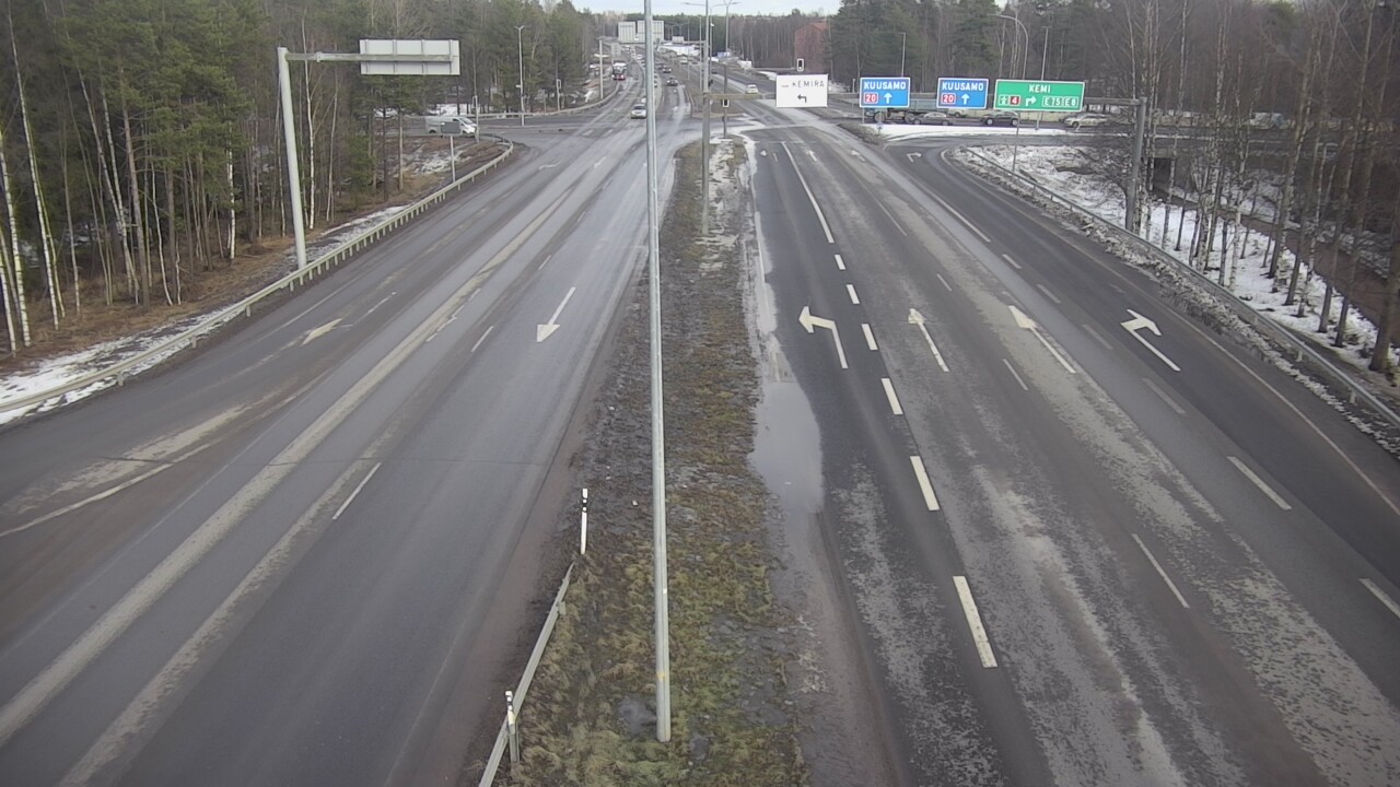 Weather Camera Image Väg 4 Uleåborg, Laanila, Oulu, Pohjois-Pohjanmaa
