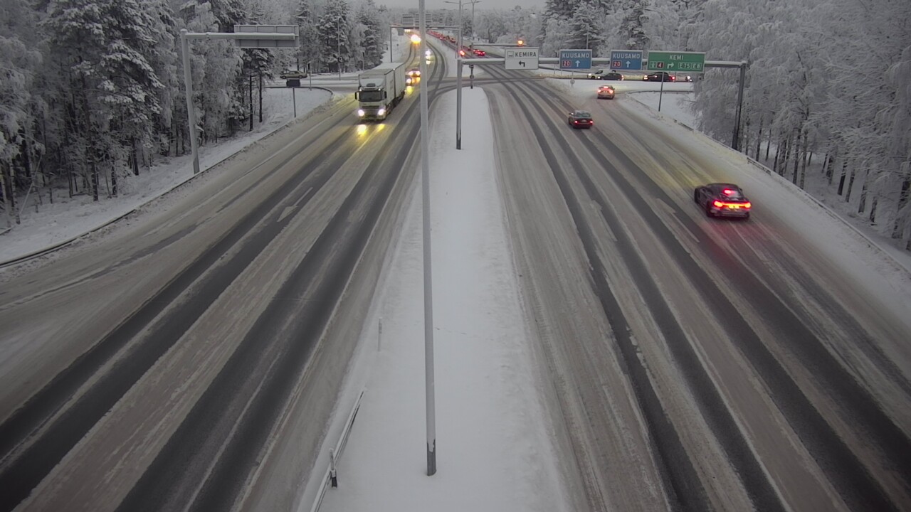 Weather Camera Image Väg 4 Uleåborg, Laanila, Oulu, Pohjois-Pohjanmaa