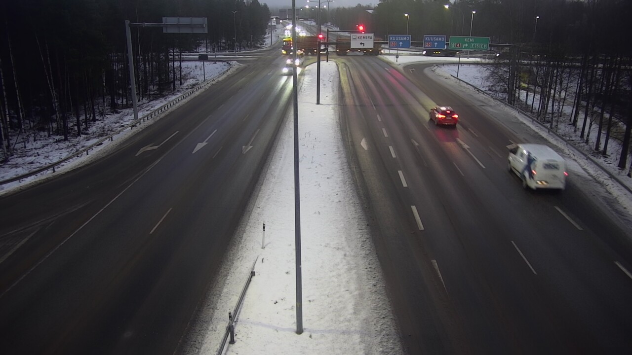 Weather Camera Image Väg 4 Uleåborg, Laanila, Oulu, Pohjois-Pohjanmaa