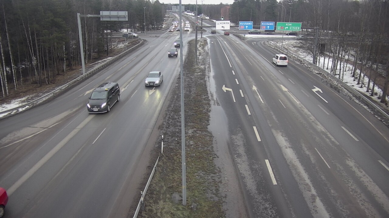 Weather Camera Image Väg 4 Uleåborg, Laanila, Oulu, Pohjois-Pohjanmaa