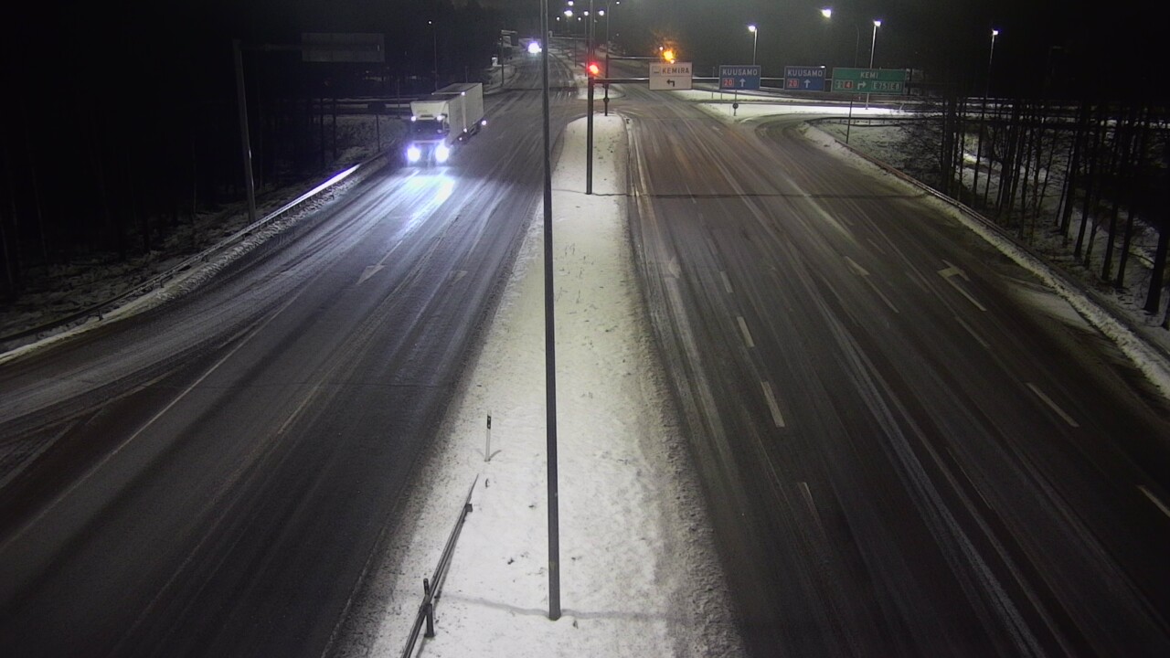 Weather Camera Image Väg 4 Uleåborg, Laanila, Oulu, Pohjois-Pohjanmaa