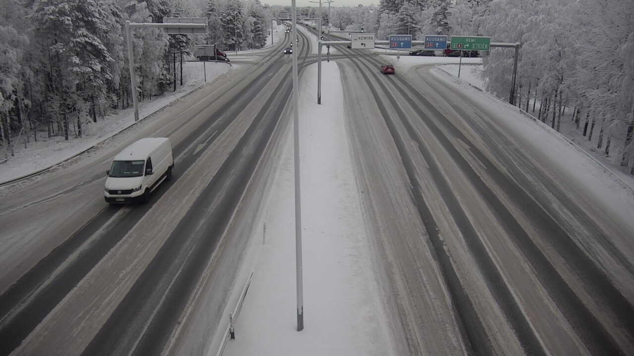 Weather Camera Image Väg 4 Uleåborg, Laanila, Oulu, Pohjois-Pohjanmaa