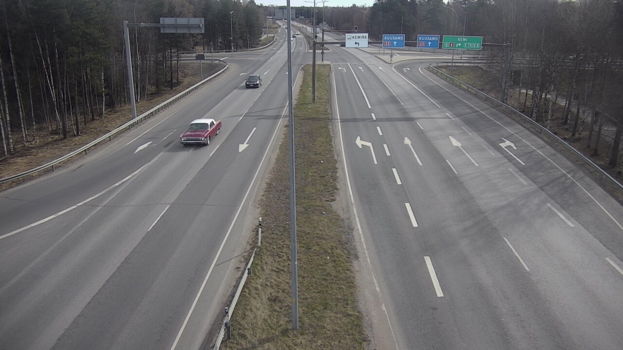 Weather Camera Image Väg 4 Uleåborg, Laanila, Oulu, Pohjois-Pohjanmaa