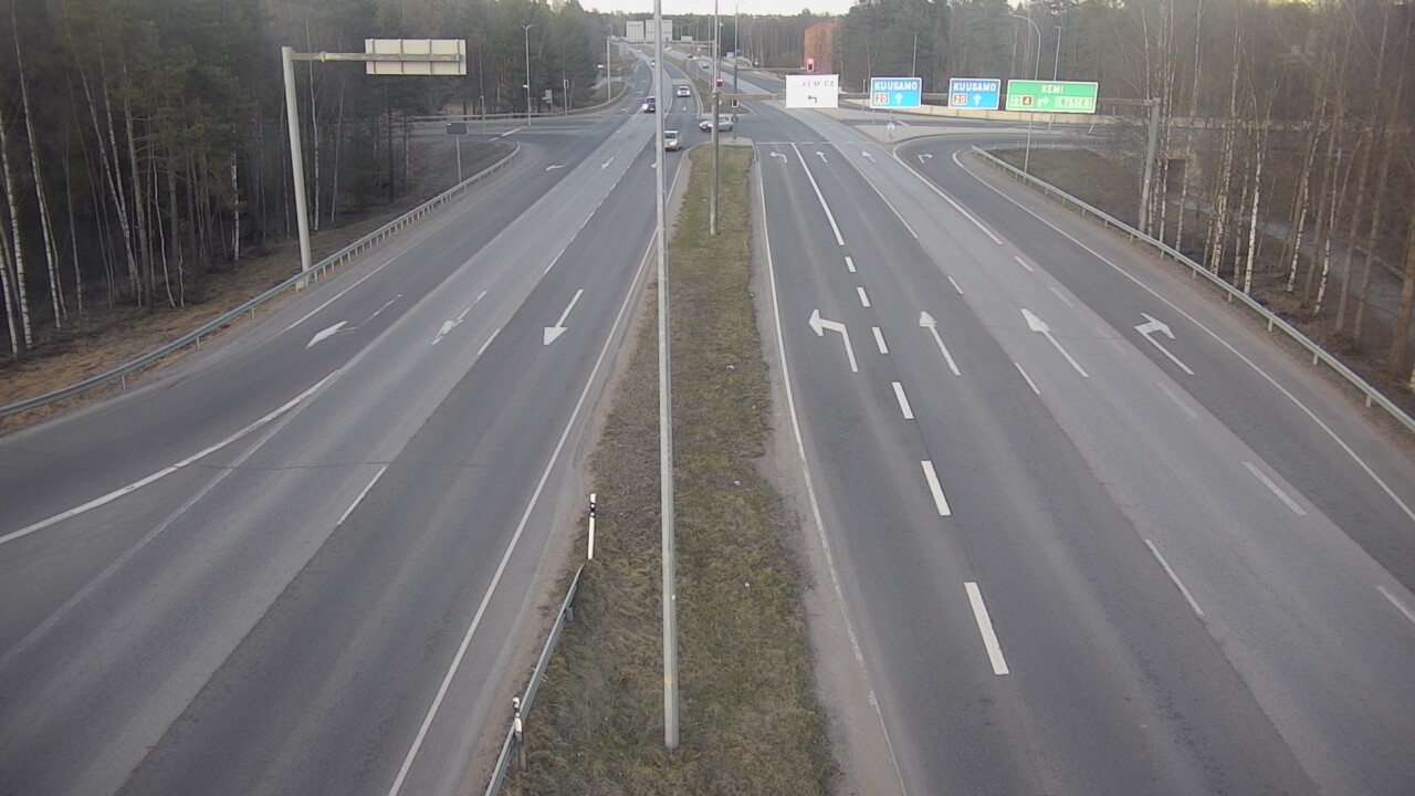 Weather Camera Image Väg 4 Uleåborg, Laanila, Oulu, Pohjois-Pohjanmaa