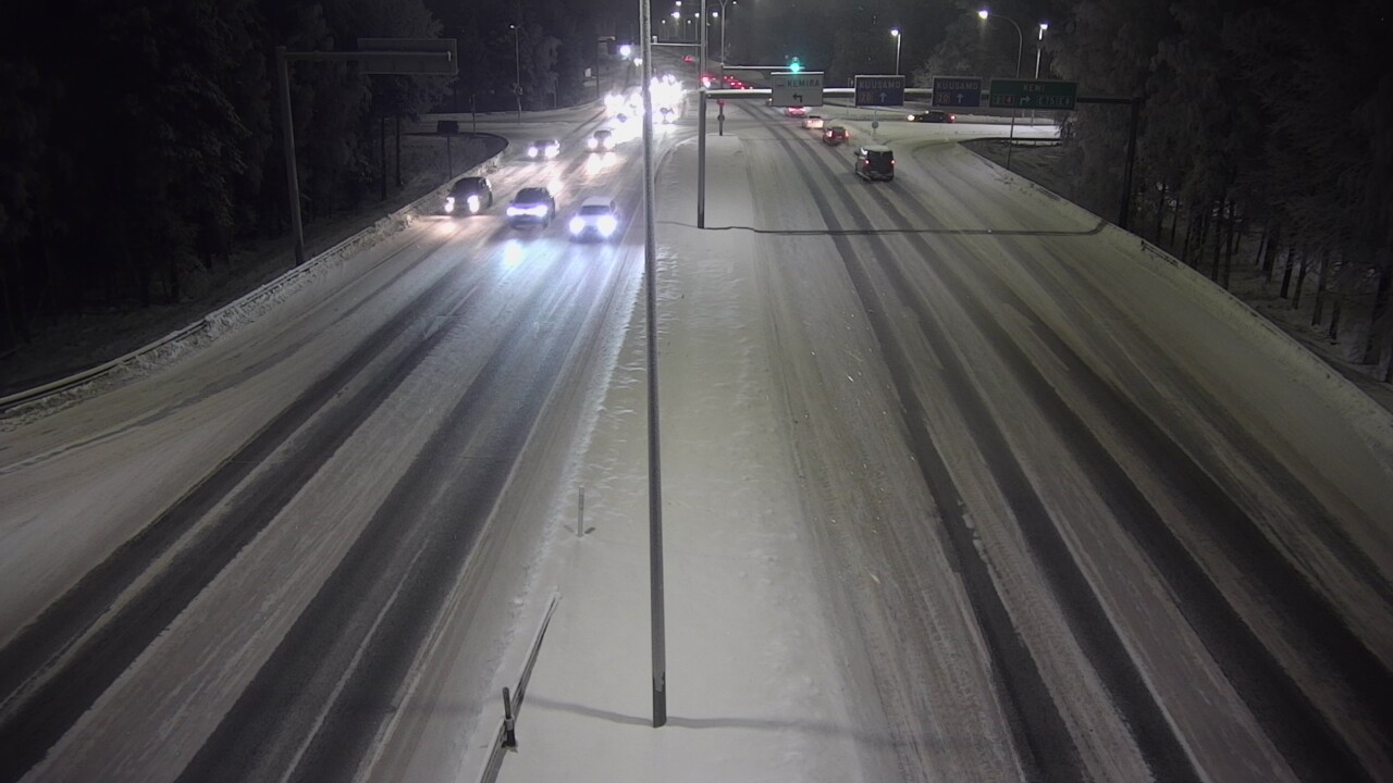 Weather Camera Image Väg 4 Uleåborg, Laanila, Oulu, Pohjois-Pohjanmaa