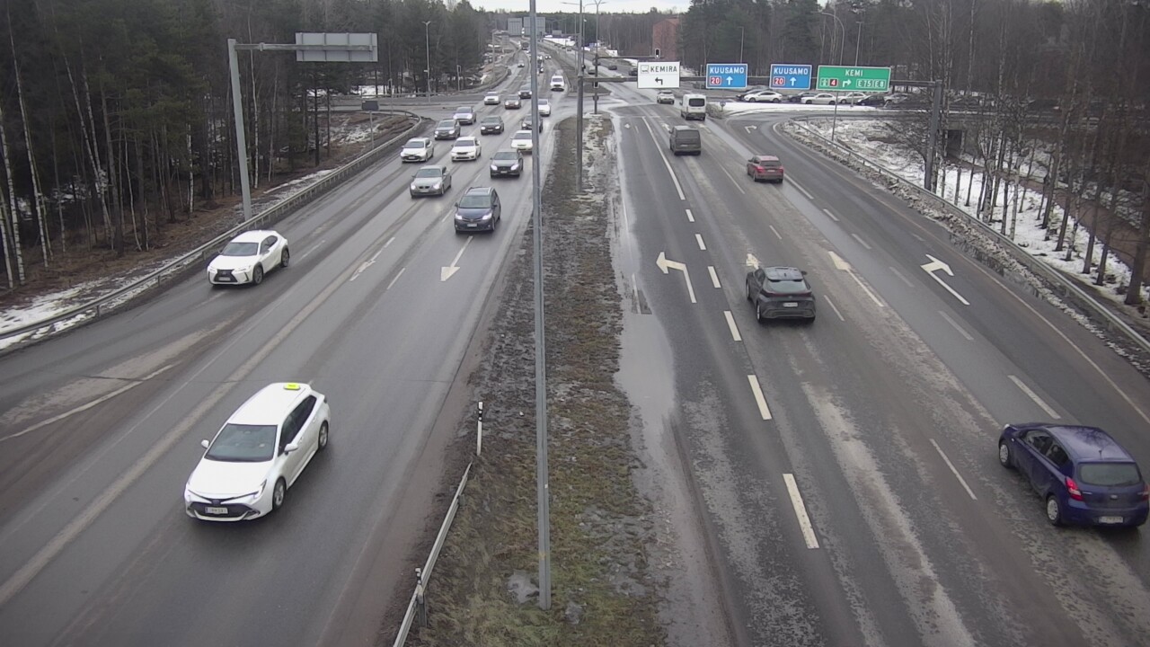 Weather Camera Image Väg 4 Uleåborg, Laanila, Oulu, Pohjois-Pohjanmaa