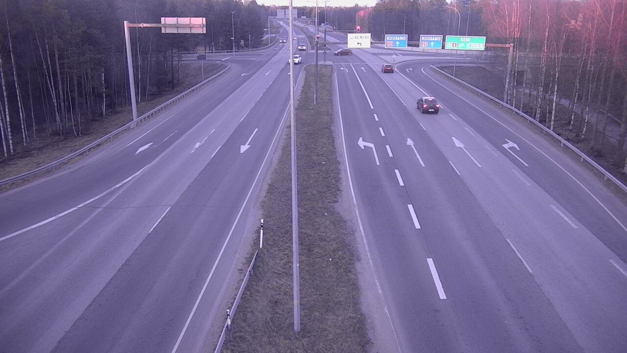 Weather Camera Image Väg 4 Uleåborg, Laanila, Oulu, Pohjois-Pohjanmaa