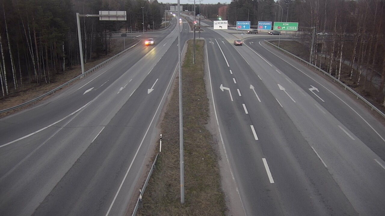 Weather Camera Image Väg 4 Uleåborg, Laanila, Oulu, Pohjois-Pohjanmaa
