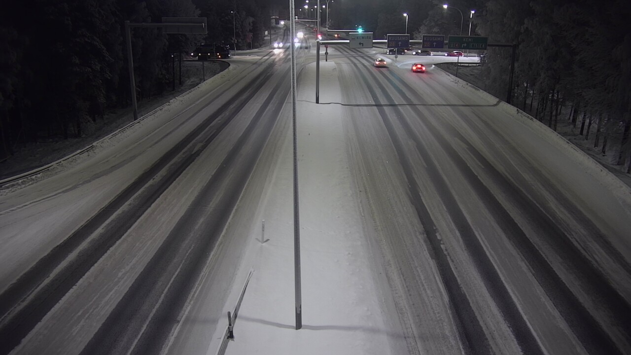 Weather Camera Image Väg 4 Uleåborg, Laanila, Oulu, Pohjois-Pohjanmaa