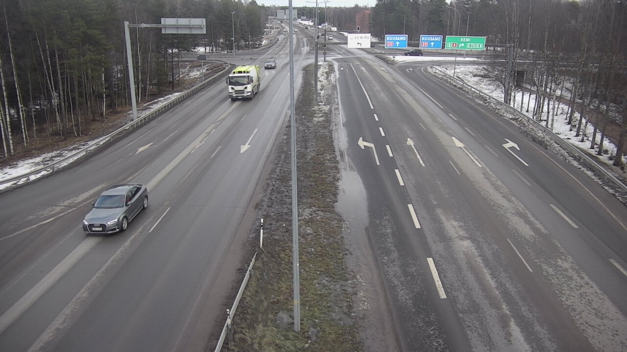 Weather Camera Image Väg 4 Uleåborg, Laanila, Oulu, Pohjois-Pohjanmaa