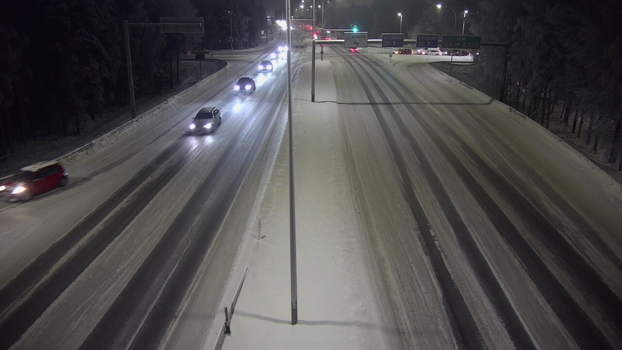 Weather Camera Image Väg 4 Uleåborg, Laanila, Oulu, Pohjois-Pohjanmaa