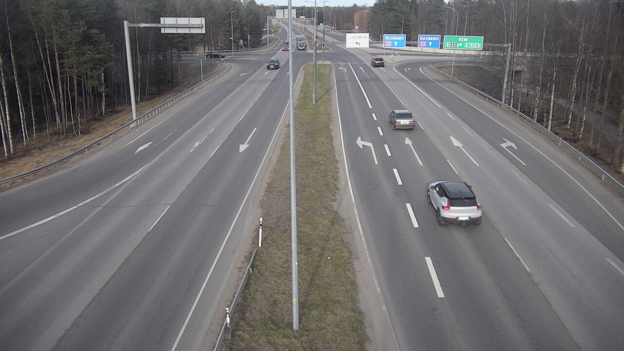 Weather Camera Image Väg 4 Uleåborg, Laanila, Oulu, Pohjois-Pohjanmaa