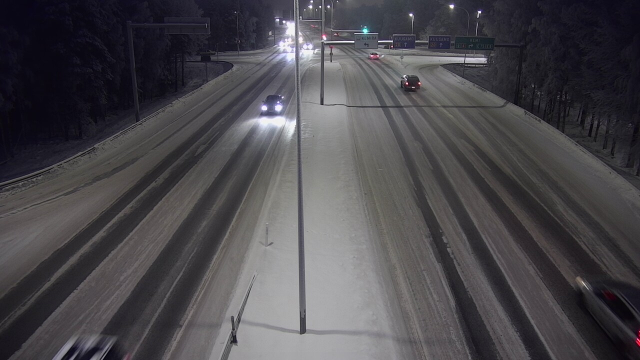 Weather Camera Image Väg 4 Uleåborg, Laanila, Oulu, Pohjois-Pohjanmaa