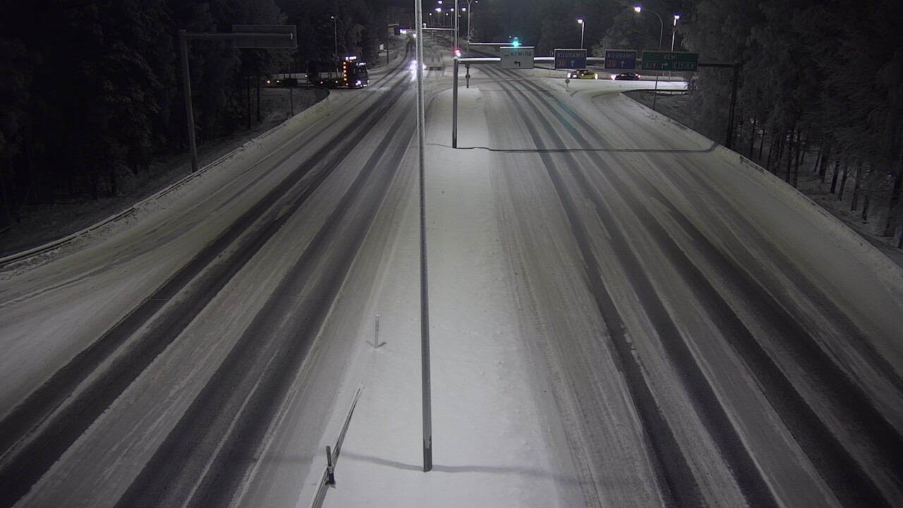 Weather Camera Image Väg 4 Uleåborg, Laanila, Oulu, Pohjois-Pohjanmaa