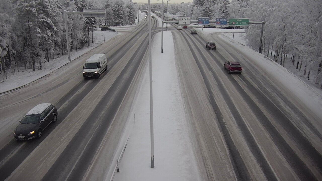 Weather Camera Image Väg 4 Uleåborg, Laanila, Oulu, Pohjois-Pohjanmaa