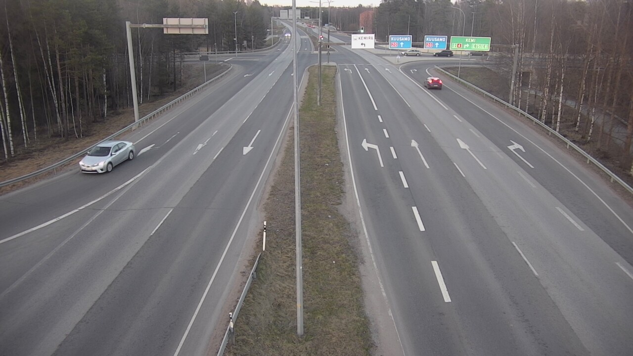 Weather Camera Image Väg 4 Uleåborg, Laanila, Oulu, Pohjois-Pohjanmaa