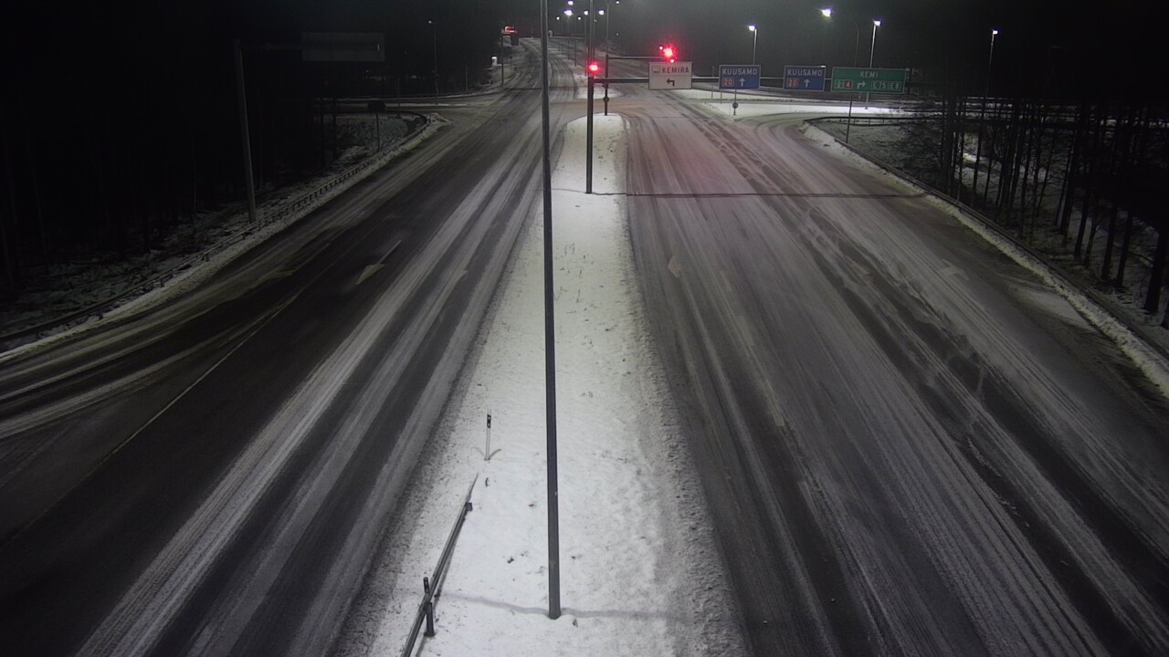 Weather Camera Image Väg 4 Uleåborg, Laanila, Oulu, Pohjois-Pohjanmaa