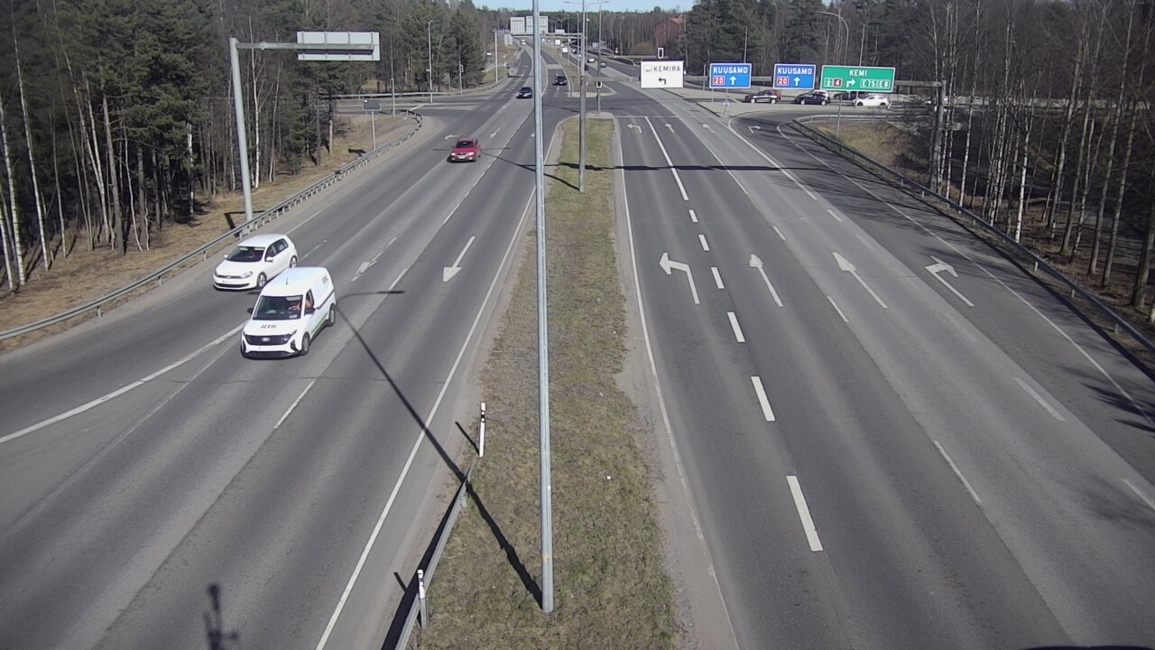 Weather Camera Image Väg 4 Uleåborg, Laanila, Oulu, Pohjois-Pohjanmaa