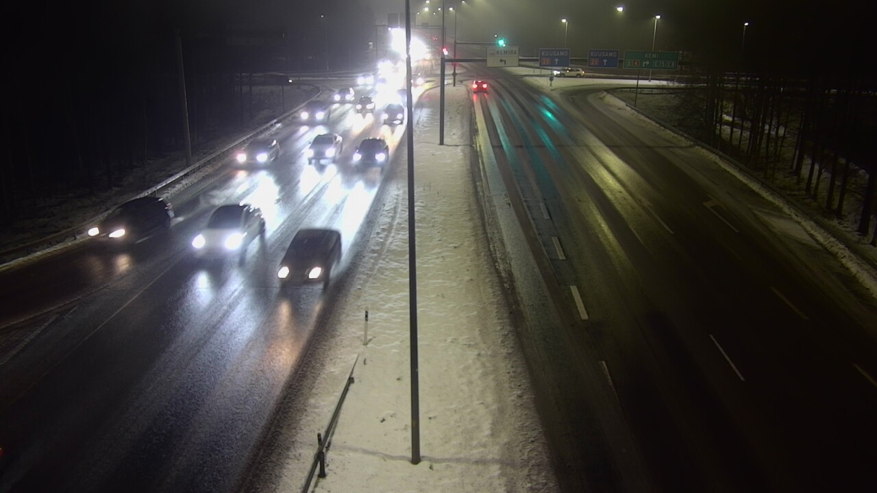 Weather Camera Image Väg 4 Uleåborg, Laanila, Oulu, Pohjois-Pohjanmaa