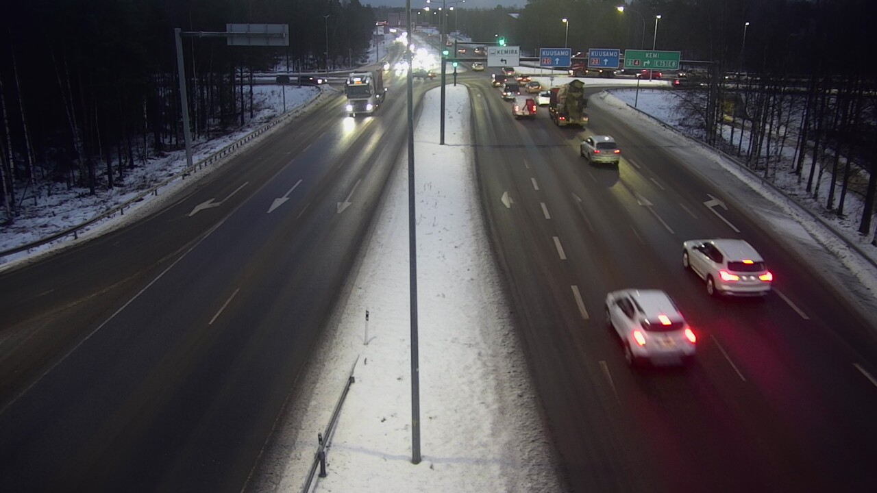 Weather Camera Image Road 4 Oulu, Laanila, Oulu, Pohjois-Pohjanmaa