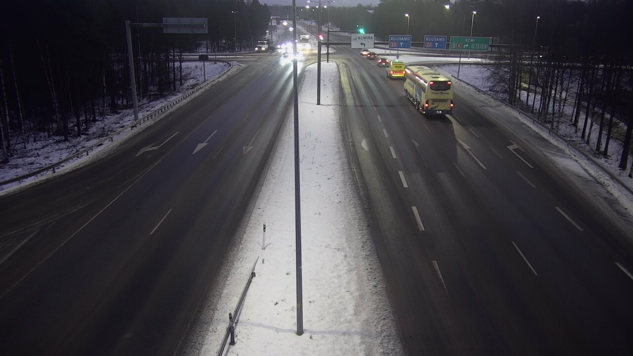 Weather Camera Image Väg 4 Uleåborg, Laanila, Oulu, Pohjois-Pohjanmaa