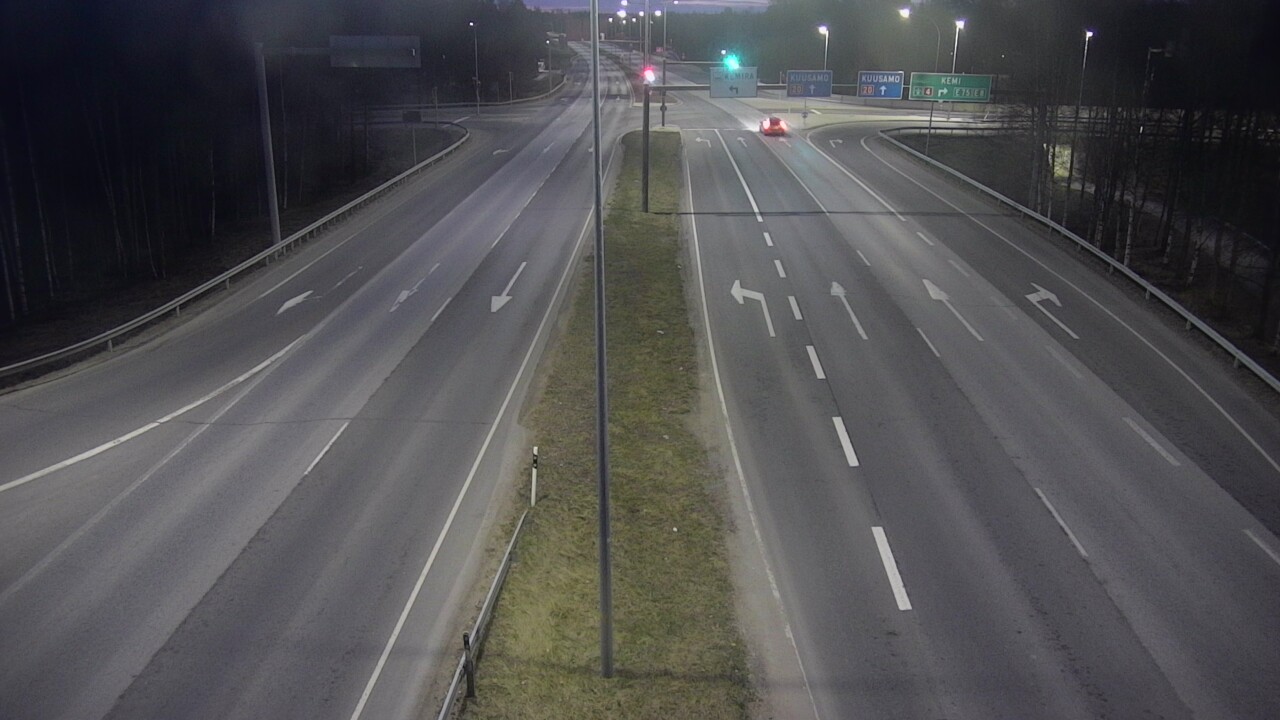 Weather Camera Image Väg 4 Uleåborg, Laanila, Oulu, Pohjois-Pohjanmaa