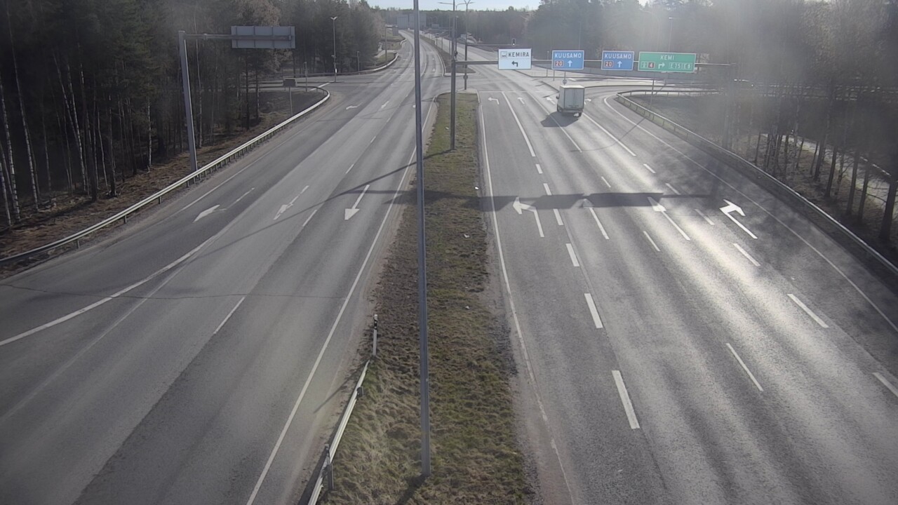 Weather Camera Image Väg 4 Uleåborg, Laanila, Oulu, Pohjois-Pohjanmaa