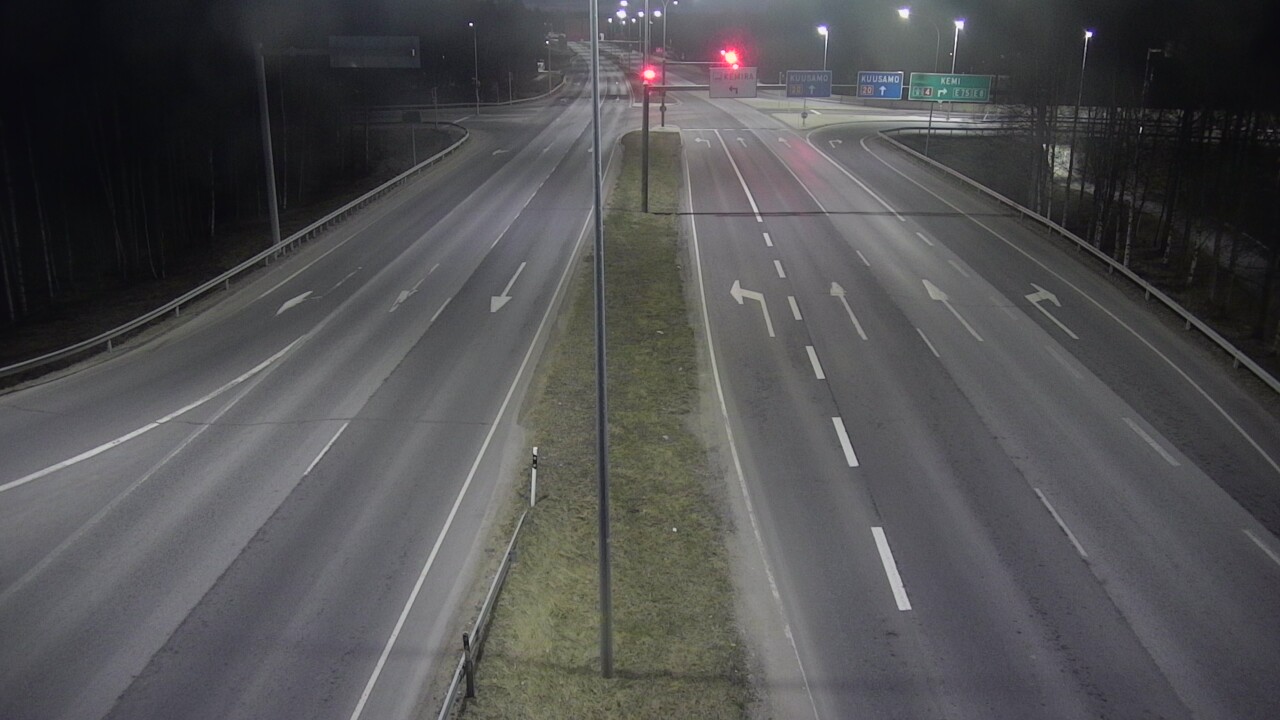 Weather Camera Image Väg 4 Uleåborg, Laanila, Oulu, Pohjois-Pohjanmaa