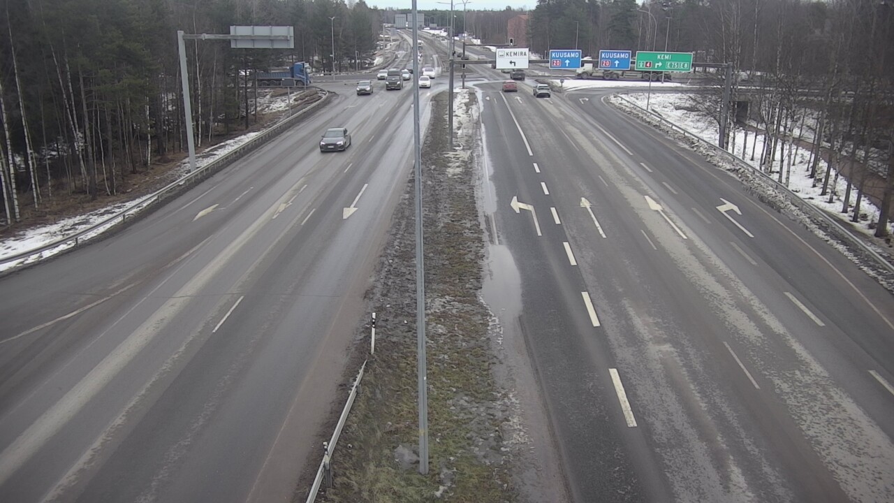 Weather Camera Image Väg 4 Uleåborg, Laanila, Oulu, Pohjois-Pohjanmaa