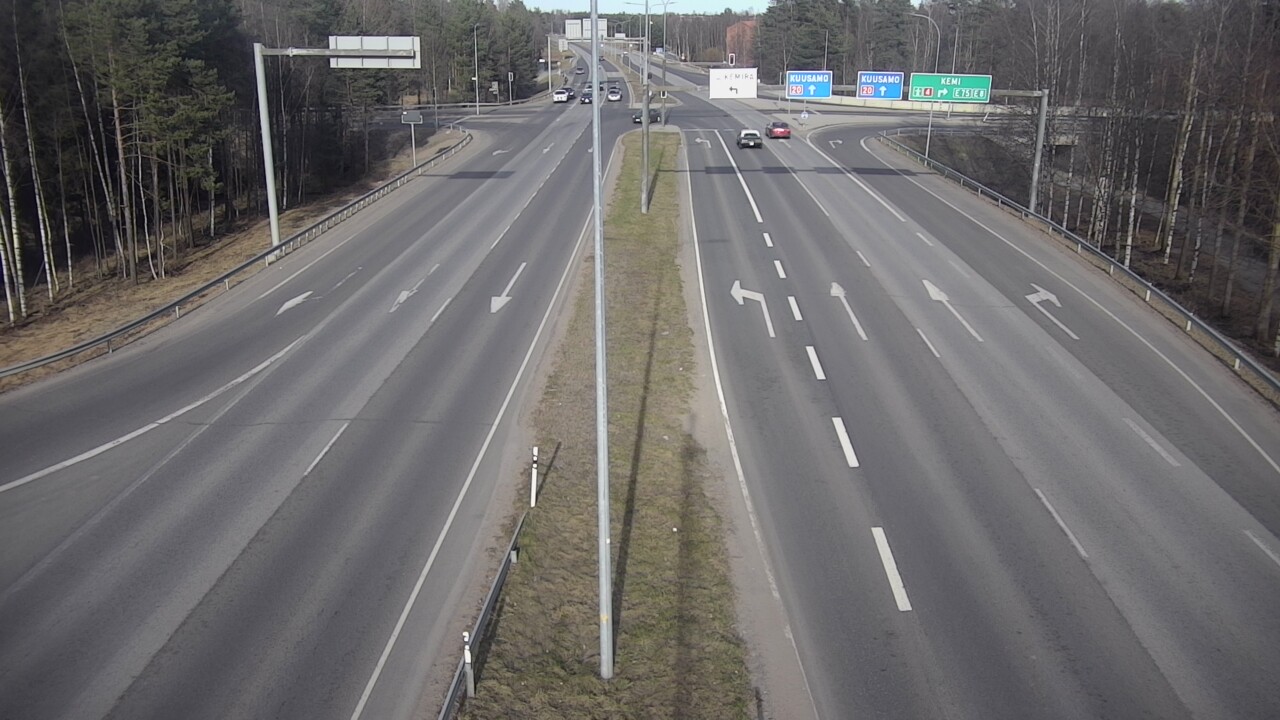Weather Camera Image Väg 4 Uleåborg, Laanila, Oulu, Pohjois-Pohjanmaa