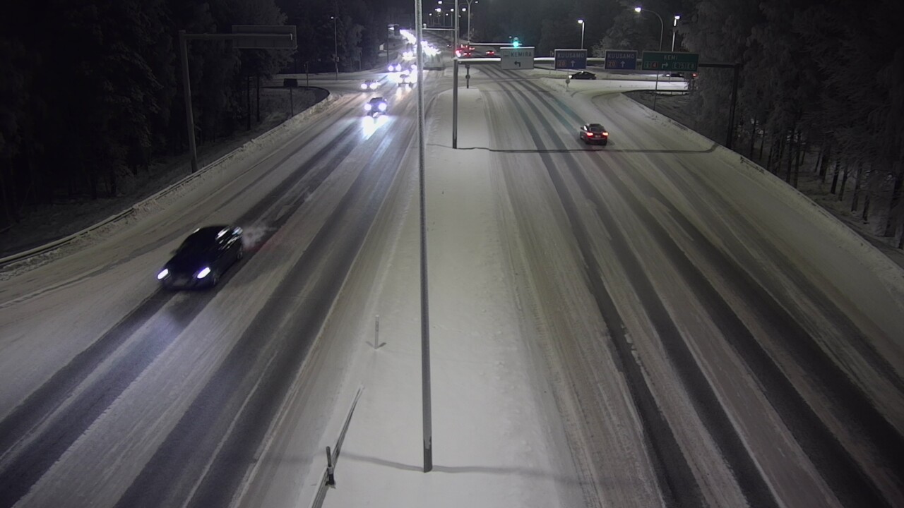 Weather Camera Image Väg 4 Uleåborg, Laanila, Oulu, Pohjois-Pohjanmaa