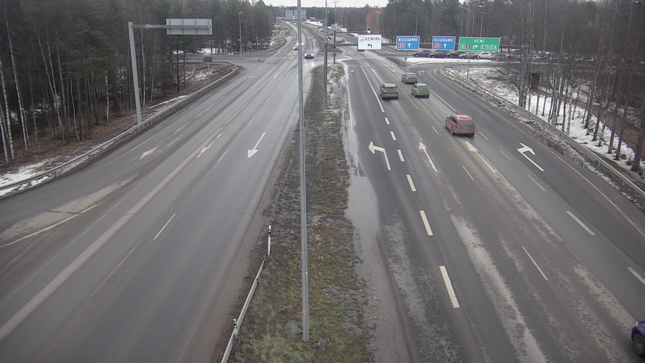 Weather Camera Image Väg 4 Uleåborg, Laanila, Oulu, Pohjois-Pohjanmaa
