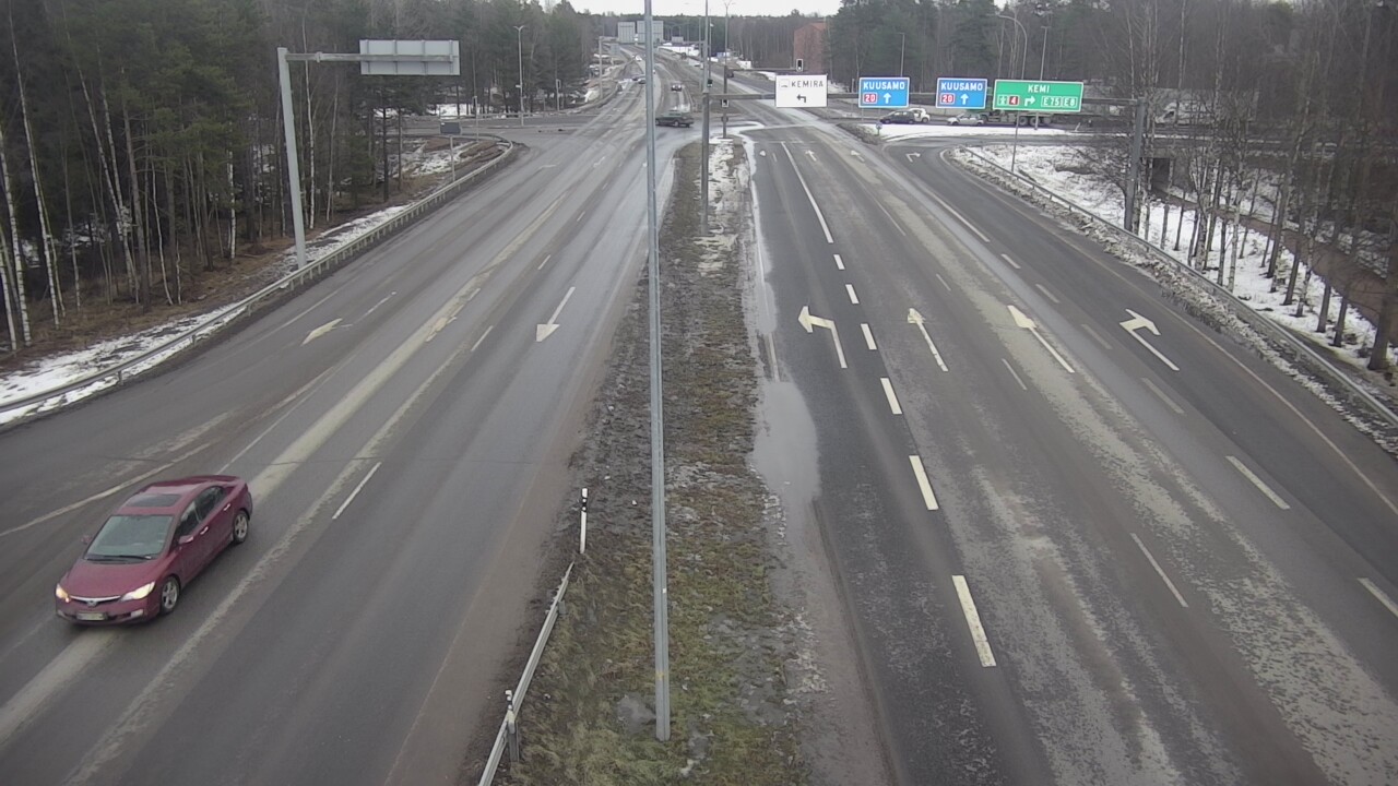 Weather Camera Image Väg 4 Uleåborg, Laanila, Oulu, Pohjois-Pohjanmaa