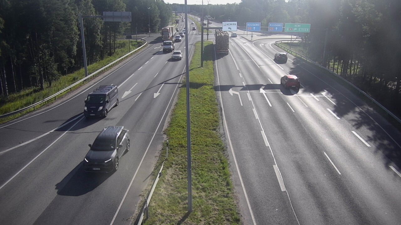 Weather Camera Image Road 4 Oulu, Laanila, Oulu, Pohjois-Pohjanmaa