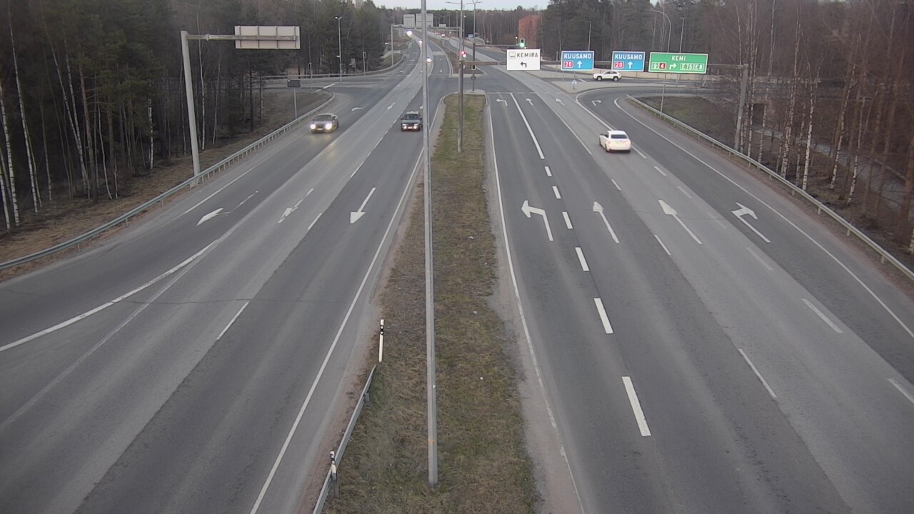 Weather Camera Image Väg 4 Uleåborg, Laanila, Oulu, Pohjois-Pohjanmaa